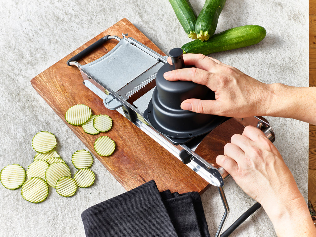 De Buyer Mandoline Access Edelstahl – Gemüsehobel mit 2 Julienne-Klingen