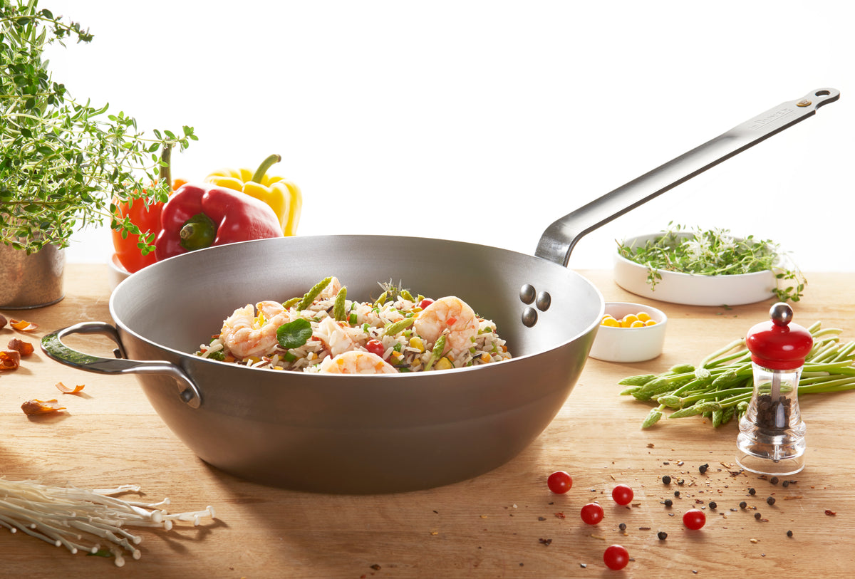 De Buyer Mineral B Bauernpfanne tief aus Stahl mit Bienenwachs – 24, 28 & 32 cm